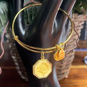 Alex and Ani Gold Charm Bracelet Sweet Pea 2015